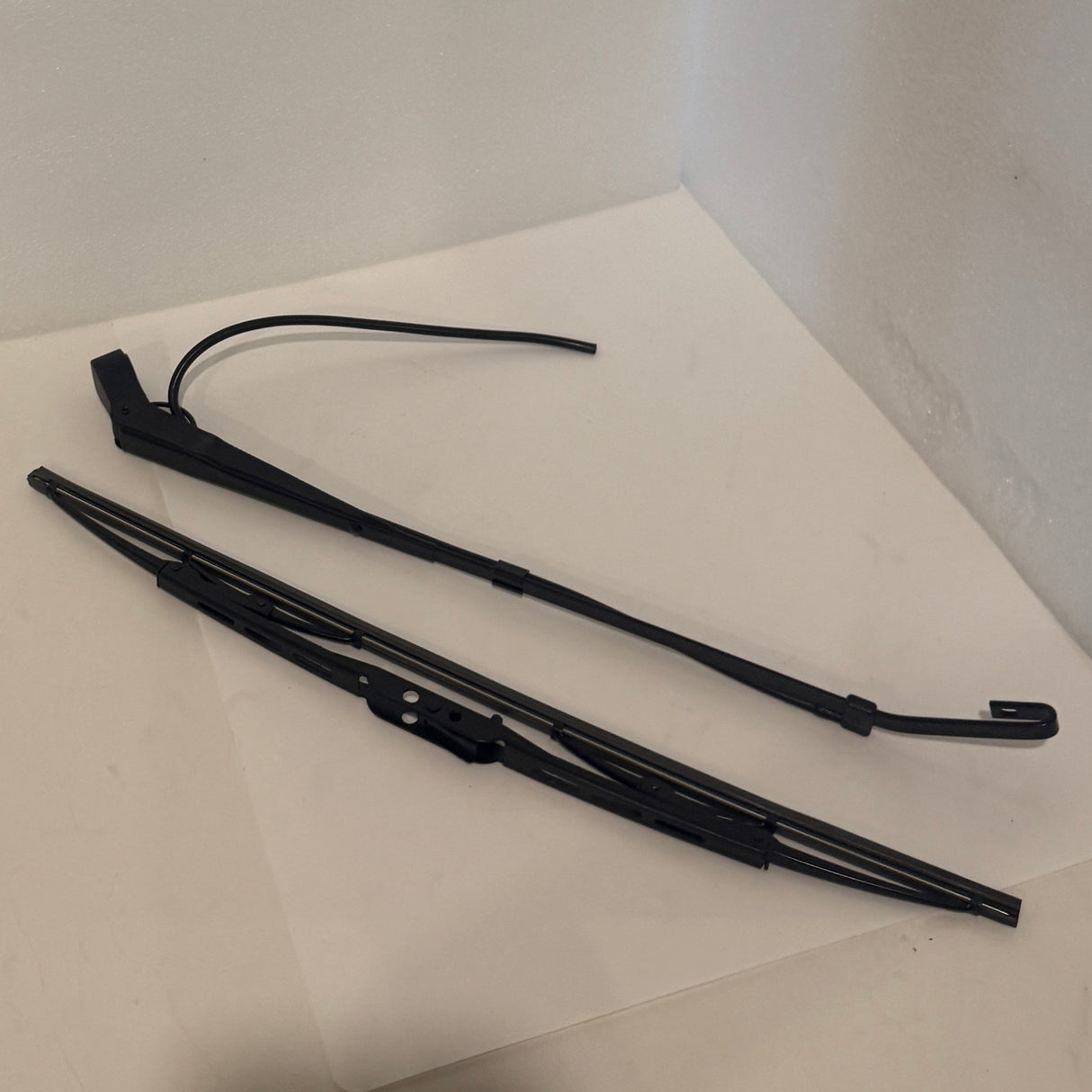 Eclipse Explorer Windshield Wiper Arm + Blade