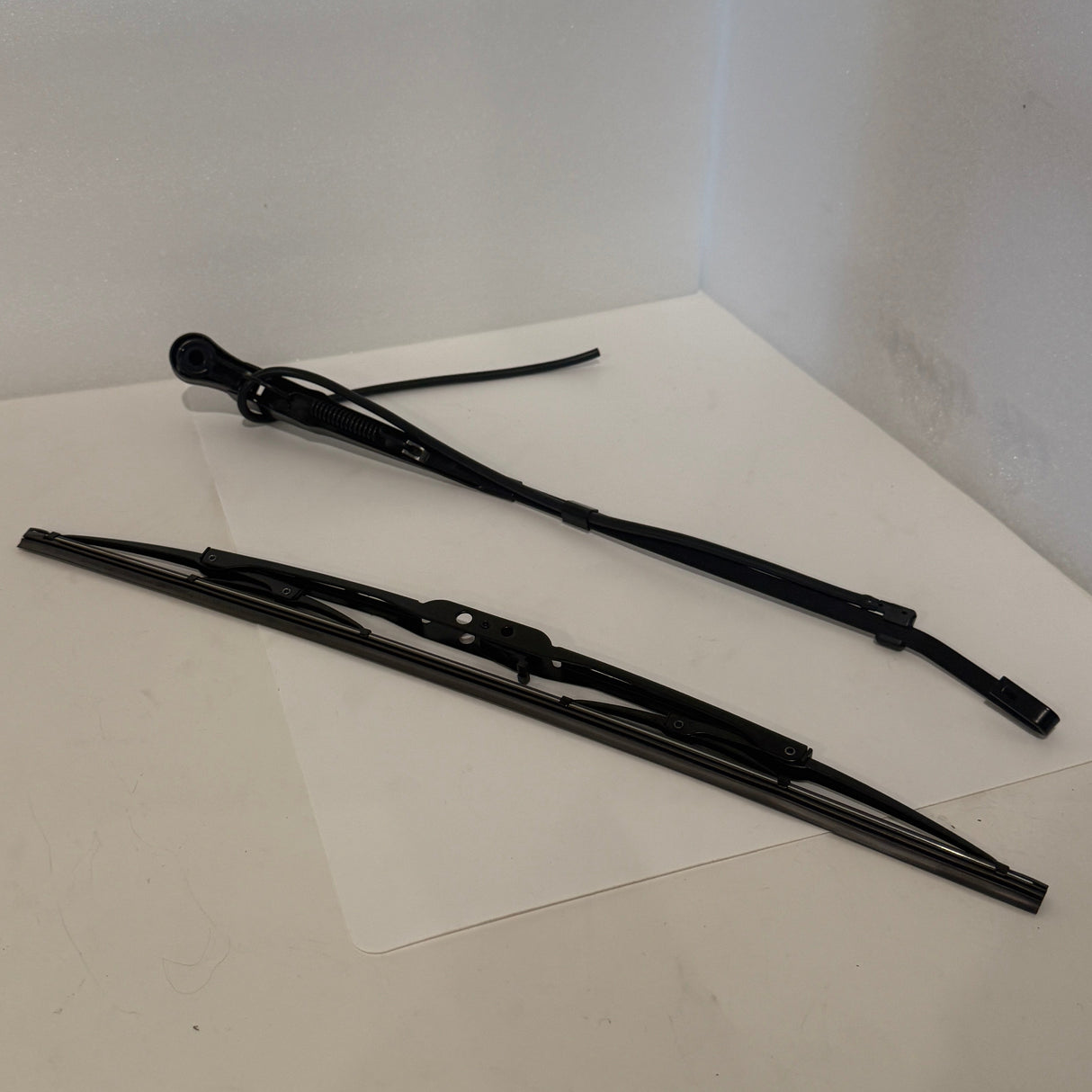 Eclipse Explorer Windshield Wiper Arm + Blade
