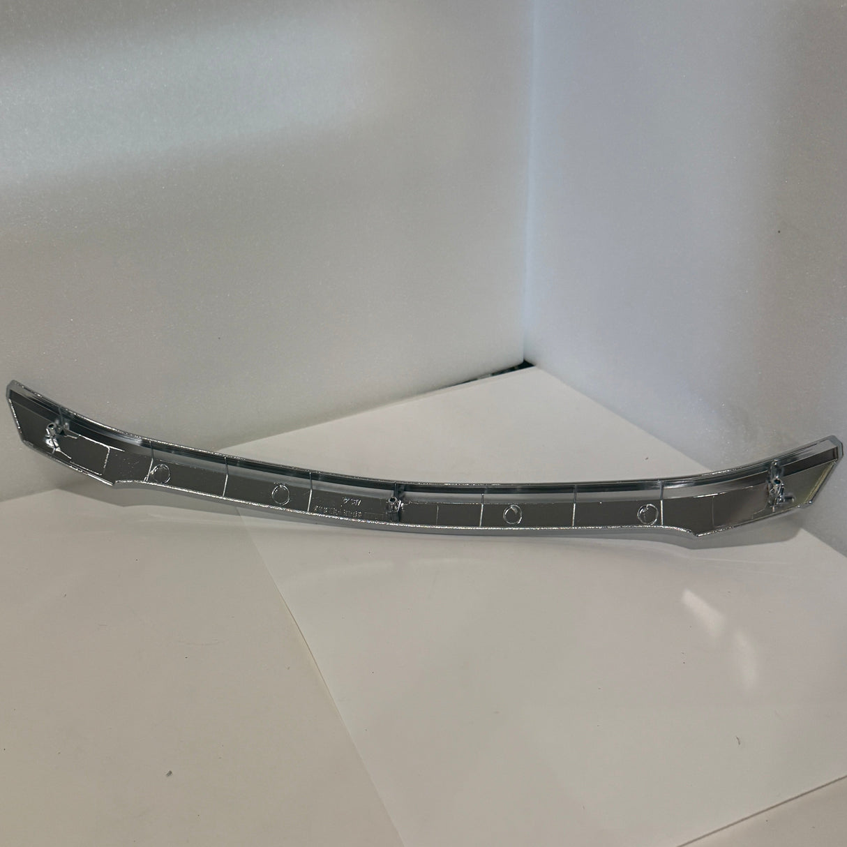 Eclipse EV Nova Lite Grille Upper Trim