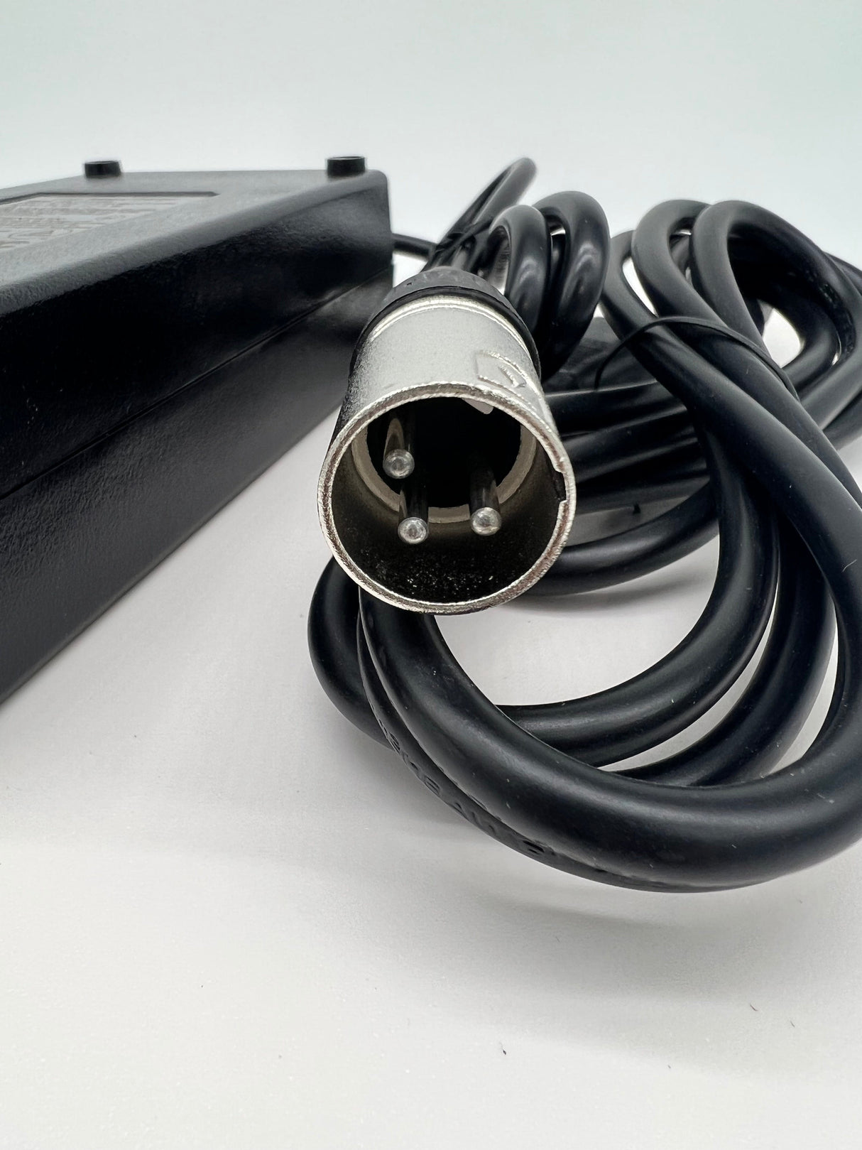 Emmo Parts 48v Emmo Lithium Charger - Male Prong