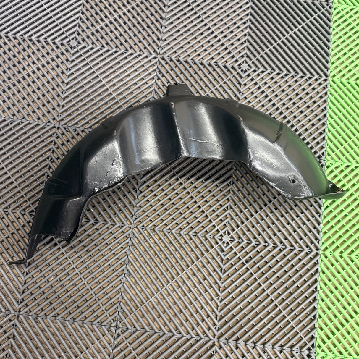 Eclipse Explorer Rear Inner Fender (Left)