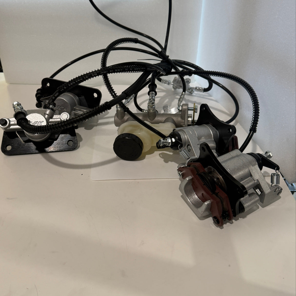 Eclipse Explorer Brake Assembly (Steering Wheel)