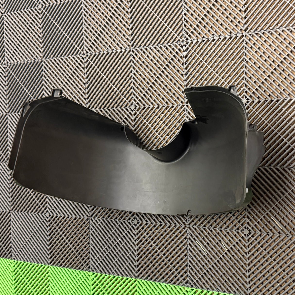 Eclipse Paradisio Front Wheel Fender (Left)