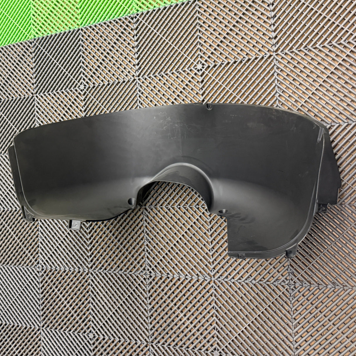 Eclipse Paradisio Front Wheel Fender (Right)