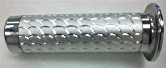 Daymak Electrical Chrome Scale Pattern Grip