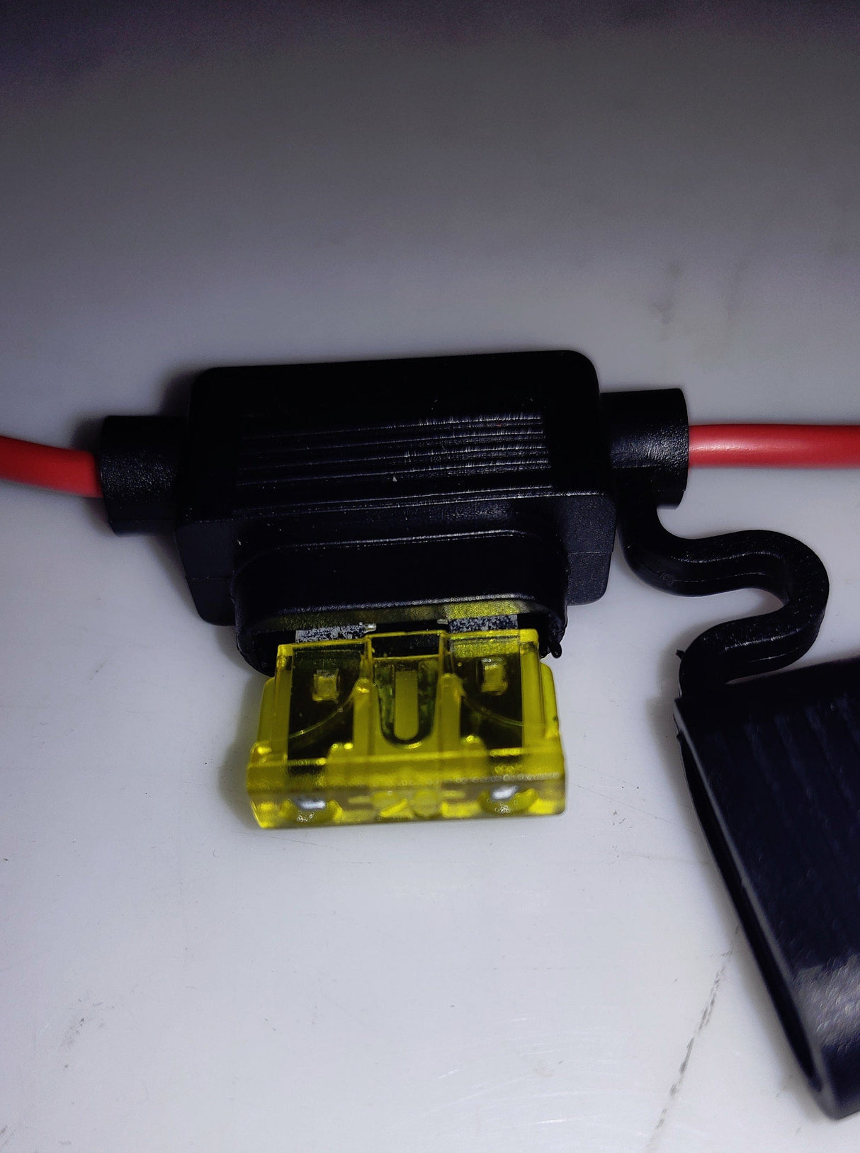 Daymak Fuses In-Line BLADE TYPE FUSE adaptor