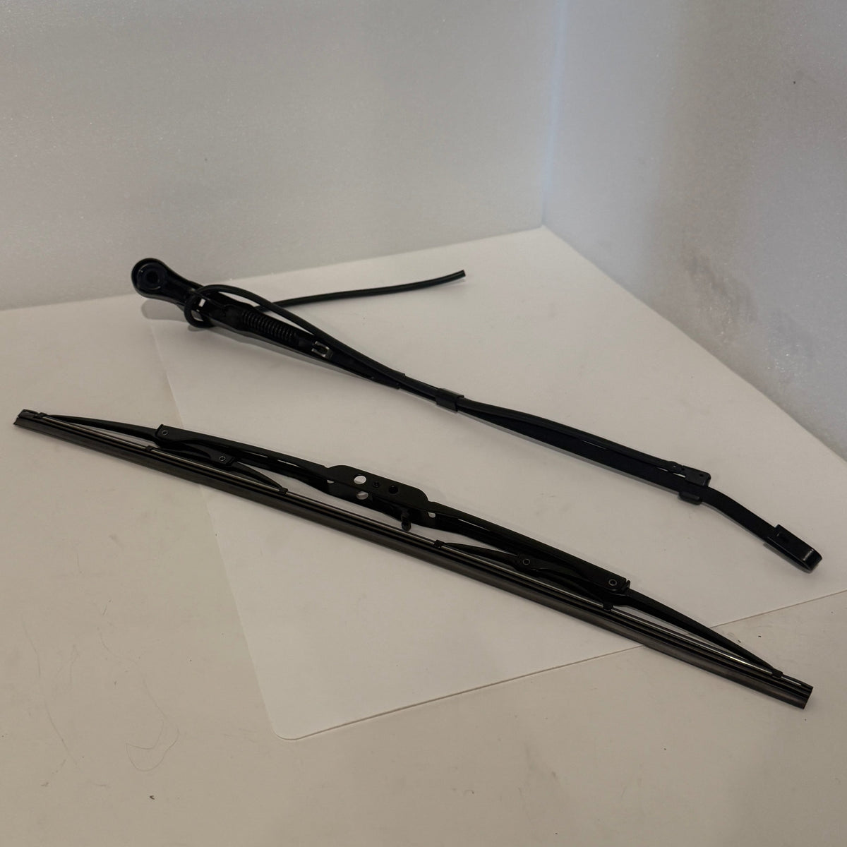 Eclipse EV Hardware Eclipse Explorer Windshield Wiper Arm + Blade Eclipse Explorer Windshield Wiper Arm + Blade